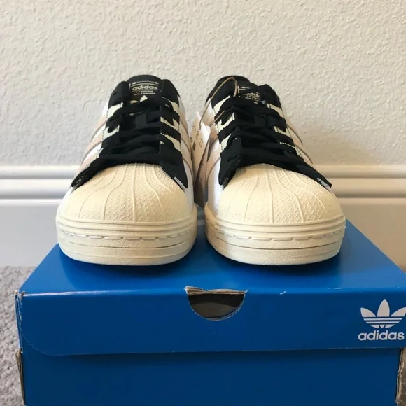 Adidas Originals Superstar Men’s Shoes Size 11 - Picture 2 of 8